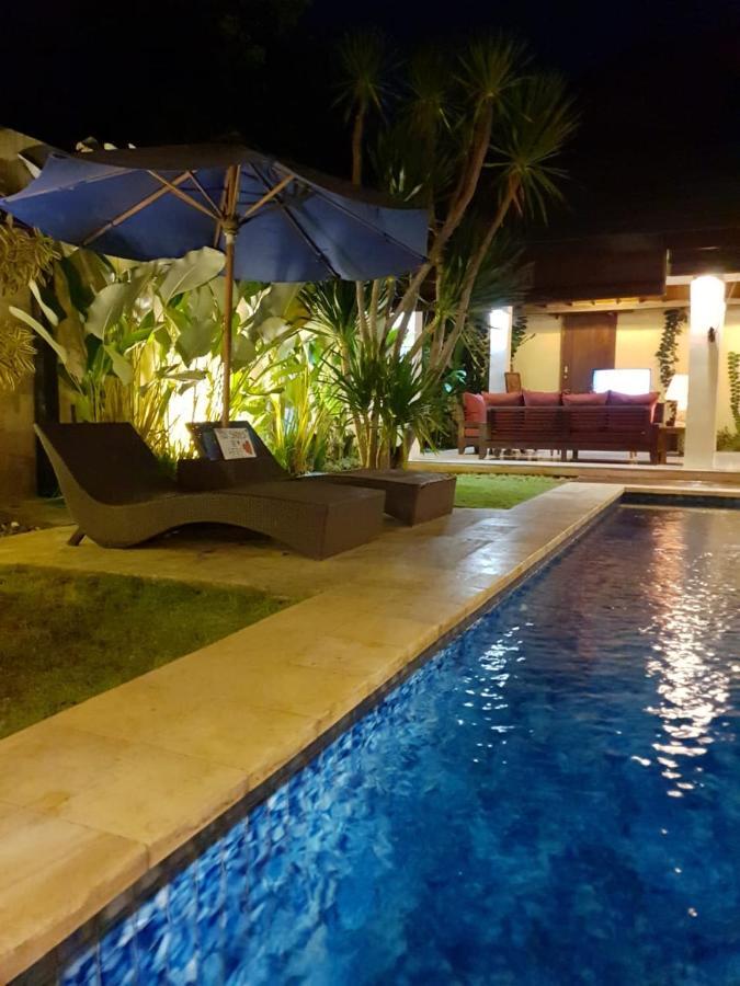 Davenny * Seminyak (Bali)